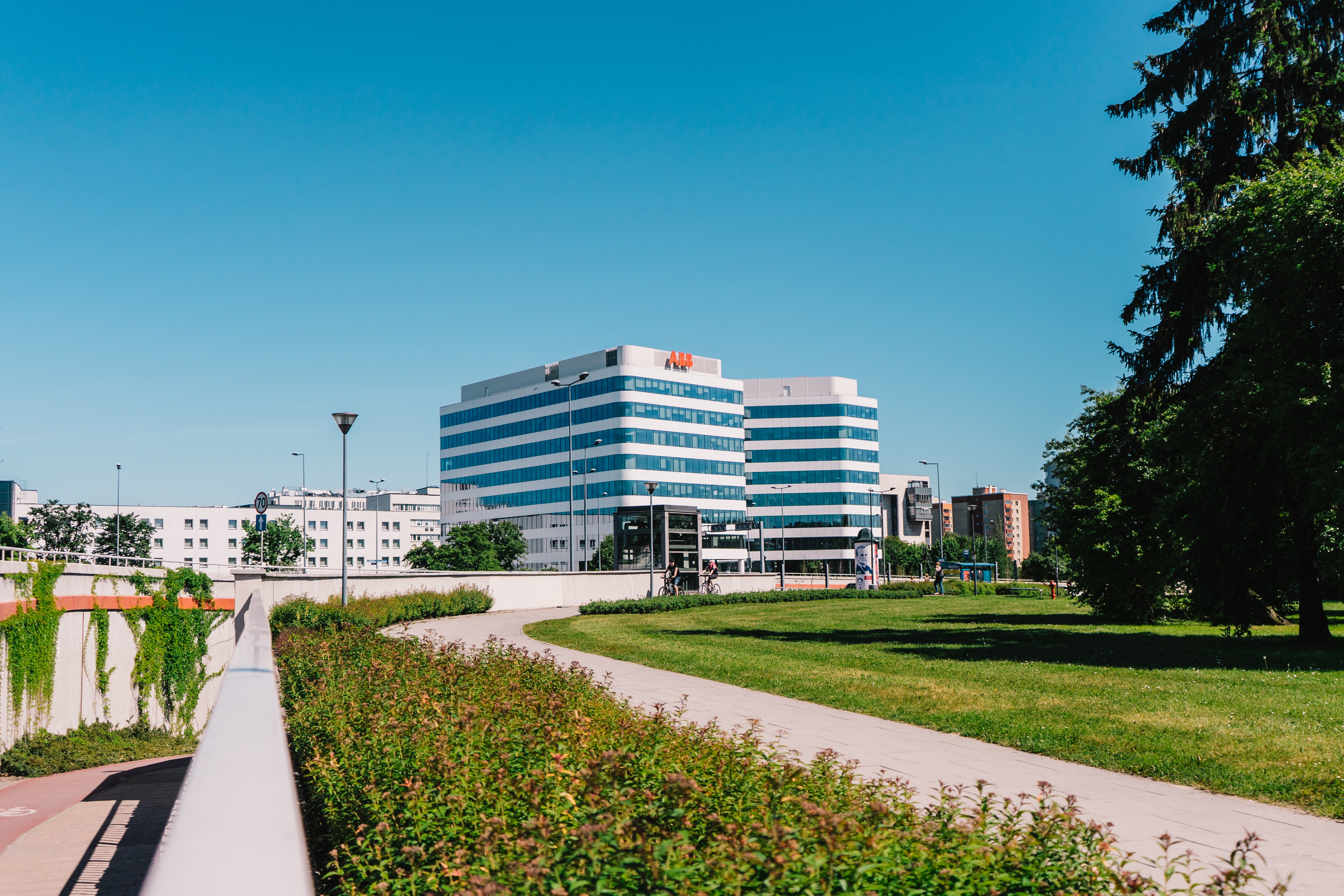 green-grass-clean-building